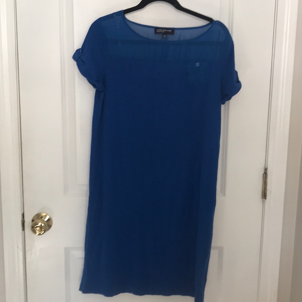 Jones New York t-shirt dress w/ sheer shoulder